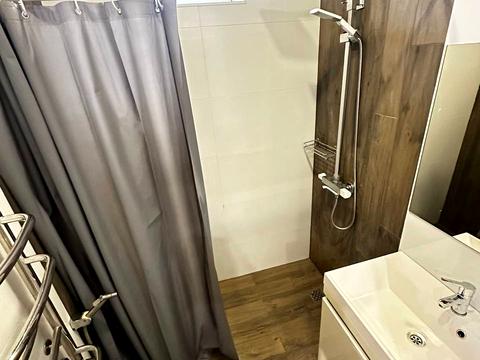 дом по адресу Олега Ольжича ул. (Докучаева)