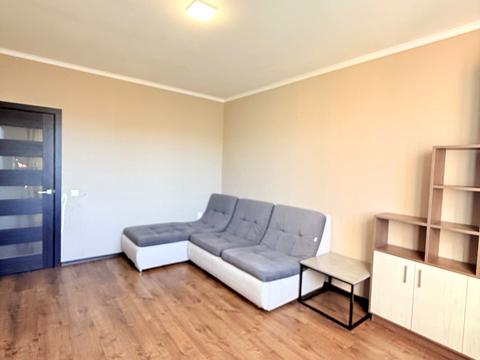 квартира за адресою Василя Сухомлинського вул., 14