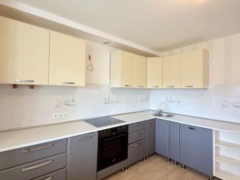 квартира за адресою Василя Сухомлинського вул., 14