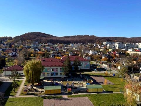 квартира за адресою Василя Сухомлинського вул., 14