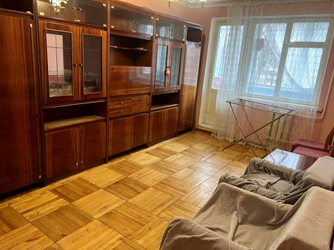 квартира за адресою Космонавтів просп., 62