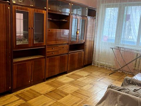 квартира за адресою Космонавтів просп., 62