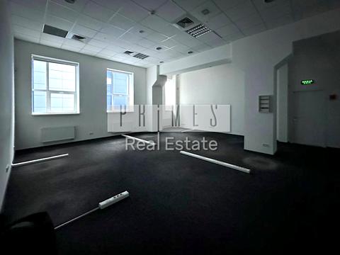 комерційна за адресою Голосіївська вул., 5