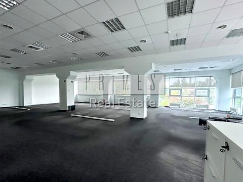 комерційна за адресою Голосіївська вул., 5