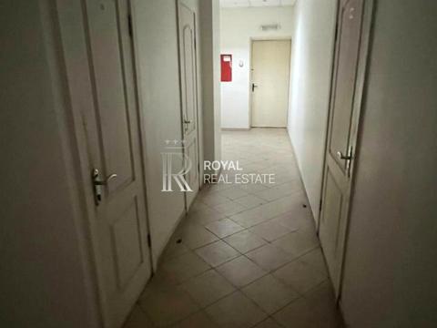 комерційна за адресою Київ, Лаврська вул. (Січневого Повстання), 8