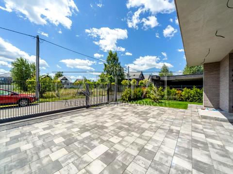 будинок за адресою Патріарха Мстислава Скрипника вул.