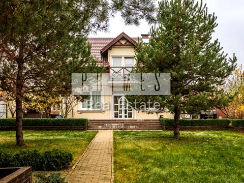 дом по адресу Весенняя ул.