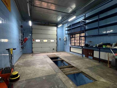 будинок за адресою Академіка Малиновського вул.