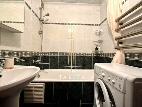 квартира за адресою Івана Кавалерідзе вул. (), 21