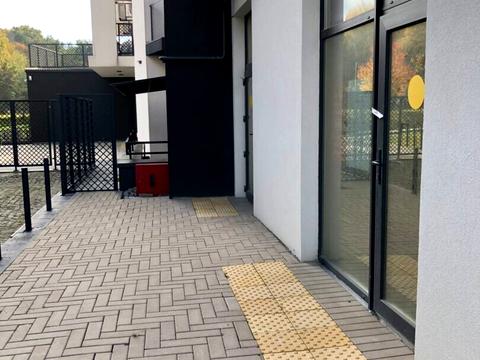 комерційна за адресою Пасічна вул., 150