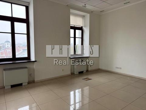 коммерческая по адресу Богдана Хмельницкого ул., 3