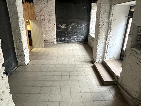 комерційна за адресою Хмельницького Богдана тупик, 1