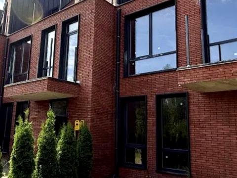 дом по адресу Охотничья ул.