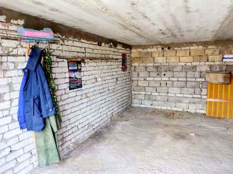 паркомісце за адресою Незалежності бульв., 2