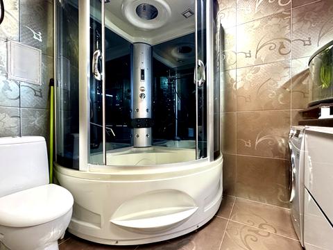 квартира за адресою В'ячеслава Чорновола вул., 9