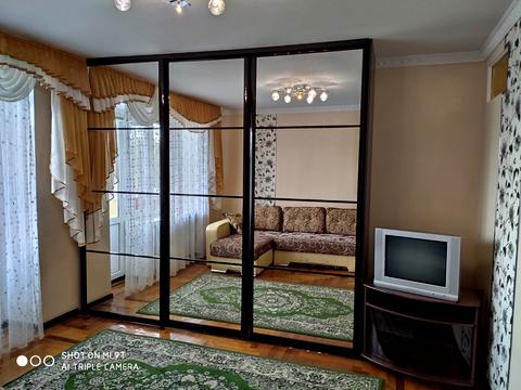 квартира за адресою Пилипа Орлика, 18