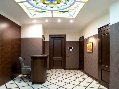 комерційна за адресою Антоновича вул. (Горького), 131