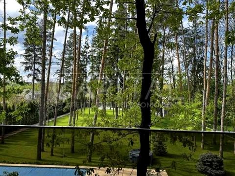 будинок за адресою Незламності вул. (Комарова)