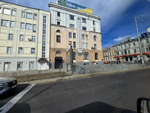 квартира за адресою Донця-Захаржевського вул., 2/4