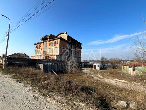 комерційна за адресою Київська, 4