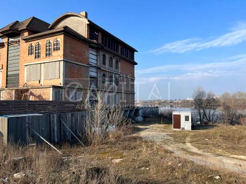 комерційна за адресою Київська, 4