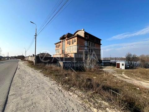 комерційна за адресою Київська, 4