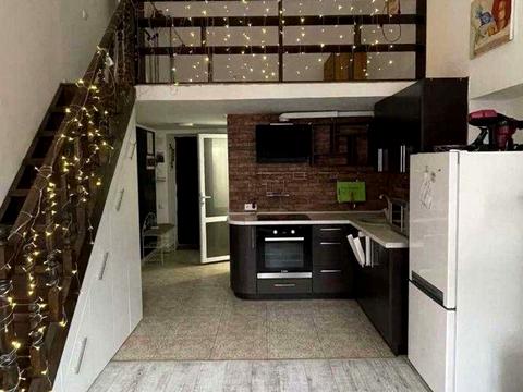 квартира за адресою 10 Квітня вул., 4