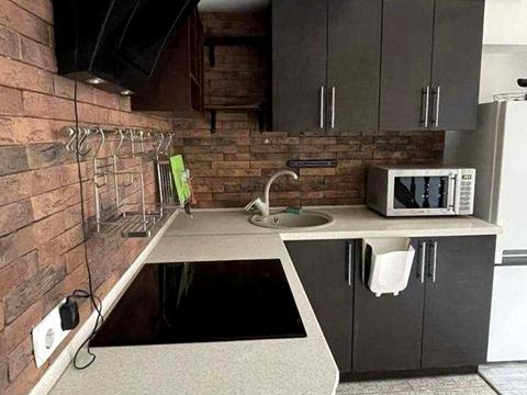 квартира за адресою 10 Квітня вул., 4