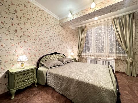 квартира за адресою Дніпровська набережна вул., 1-А