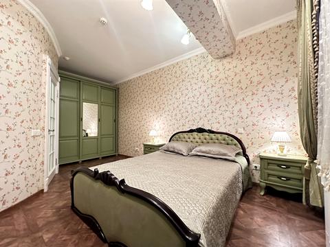 квартира за адресою Дніпровська набережна вул., 1-А