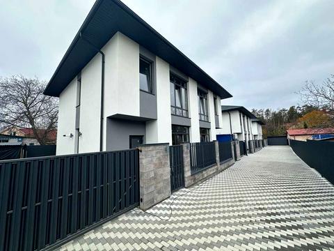 будинок за адресою Івана Багряного вул.