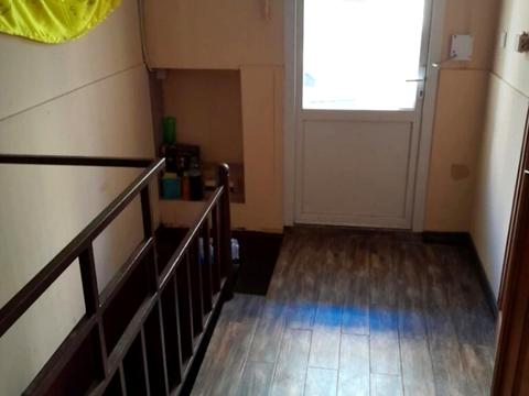 комерційна за адресою Конституційна вул. (28 Червня), 20