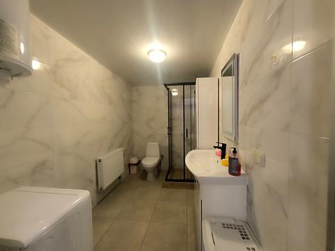 будинок за адресою смт. Великодолинське, 16 линия, 3