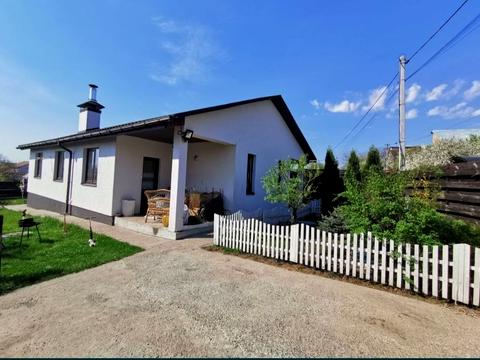 будинок за адресою Вишнева вул.