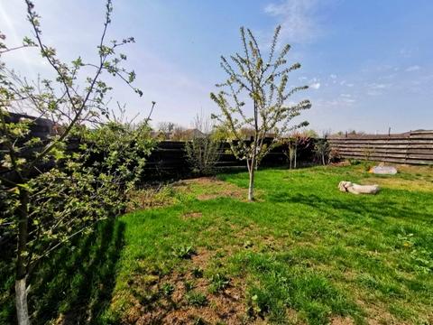 будинок за адресою Вишнева вул.