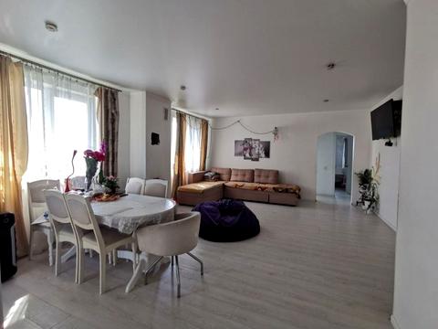 будинок за адресою Вишнева вул.