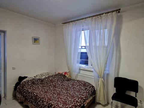 будинок за адресою Вишнева вул.