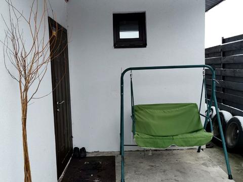 будинок за адресою Вишнева вул.