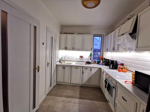 будинок за адресою Вишнева вул.