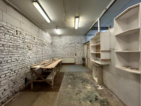 коммерческая по адресу Івана Сірка ул., 8