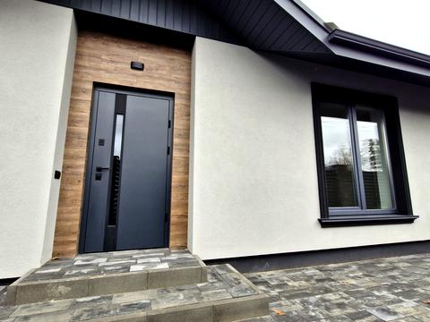 будинок за адресою Успішна