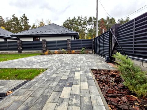 будинок за адресою Успішна