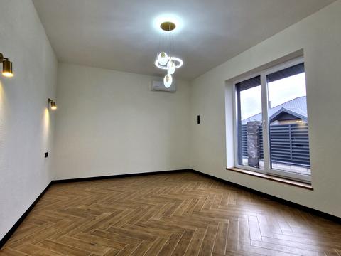 будинок за адресою Успішна