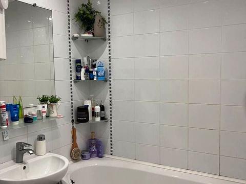 квартира за адресою Леоніда Каденюка вул. (Пацаєва), 4