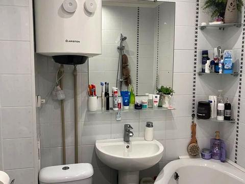 квартира за адресою Леоніда Каденюка вул. (Пацаєва), 4