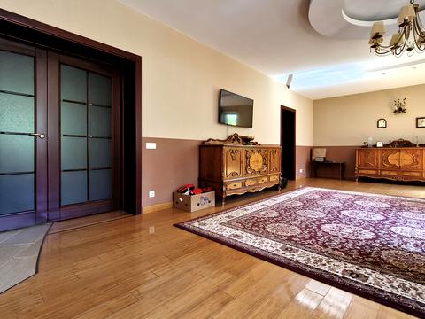 будинок за адресою Вишнева вул.