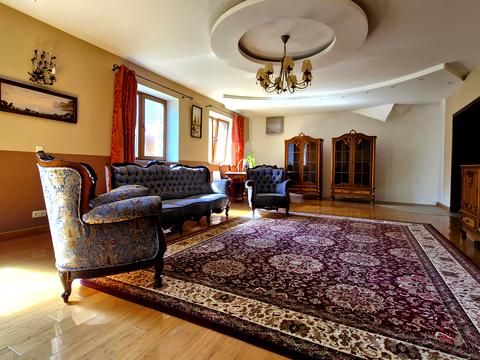 будинок за адресою Вишнева вул.