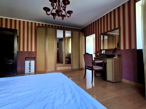 будинок за адресою Вишнева вул.