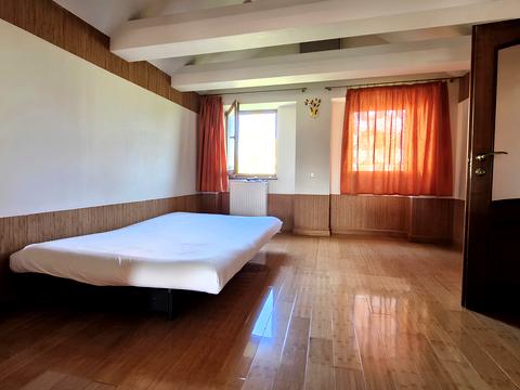 будинок за адресою Вишнева вул.