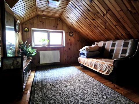 будинок за адресою Вишнева вул.